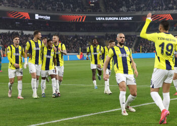 Türkiye'yi temsil eden tek Türk takımı olduğumuz için gururluyuz