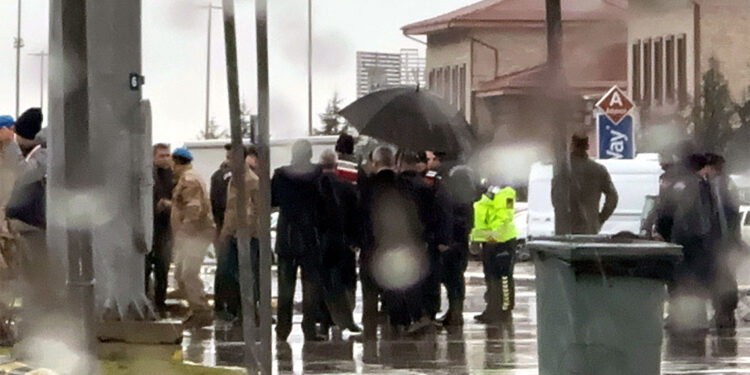 Ankaragücü taraftarları kendi aralarında kavga etti