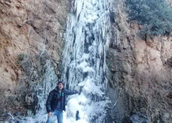 Amasya'da şelaleler dondu