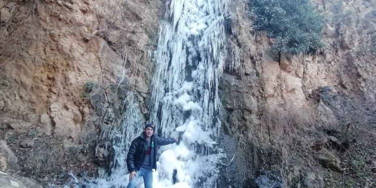 Amasya'da şelaleler dondu