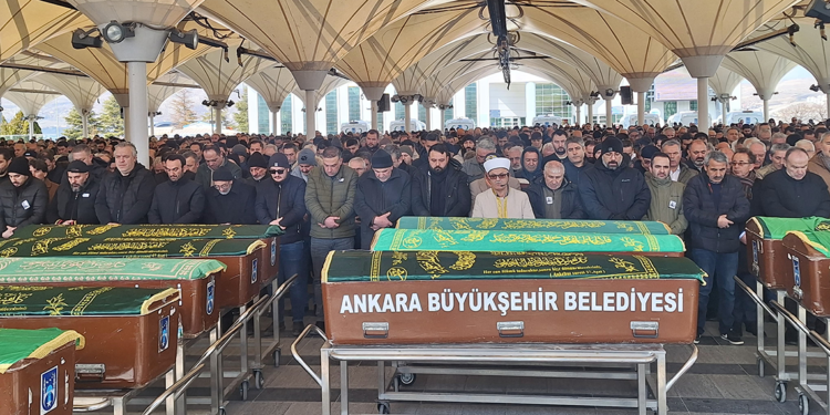 Ankara'da gazdan zehirlenen aynı aileden 3 kişi, toprağa verildi