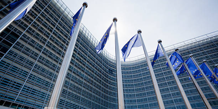 Avrupa Birliği, Suriye'ye yönelik bazı yaptırımları askıya aldı