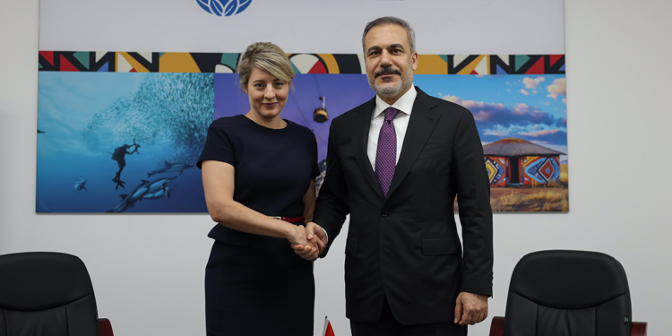 Bakan Fidan, Kanada Dışişleri Bakanı Joly ile bir araya geldi