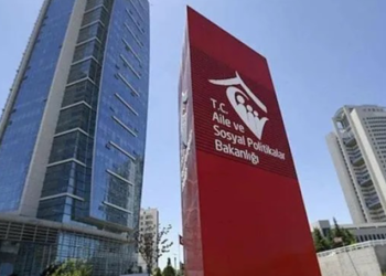 Bakanlıktan 'Ebeveynler için Dijital Farkındalık Atölyesi'