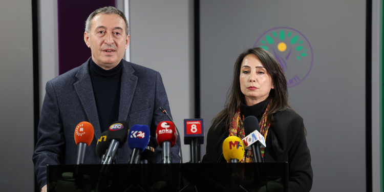 Barış demekten geri adım atmayacağız