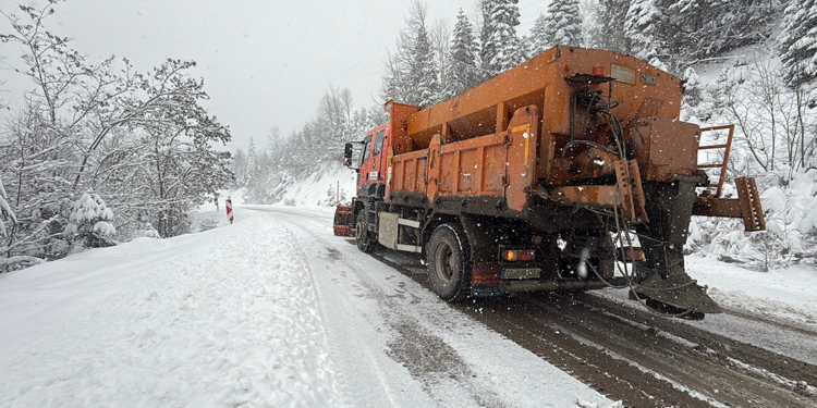 Bartın'da zirvede kar güzelliği