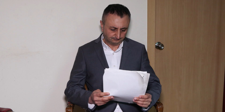 Bilim ödüllü profesörü 1 milyon lira dolandırdılar