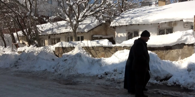 Bitlis'e şubatta 181 santimetre kar yağdı