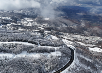 Bolu Dağı'nda kar manzarası