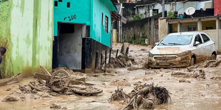 Brezilya'da şiddetli yağışların yol açtığı selde 7 kişi hayatını kaybetti