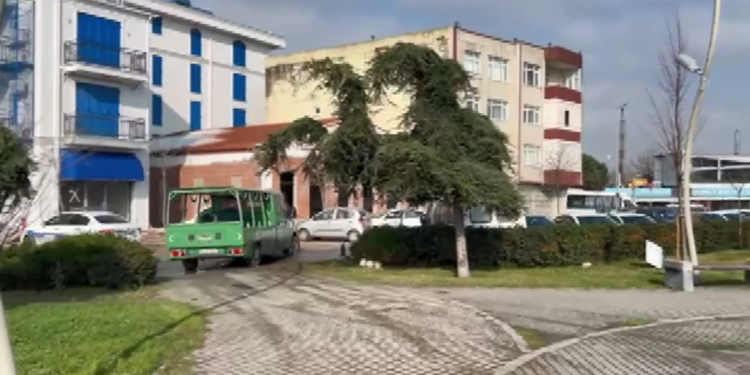 Büyükçekmece'de parkta erkek cesedi bulundu