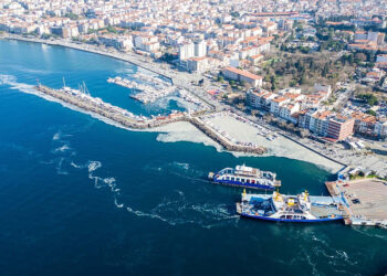 Çanakkale Boğazı'ndaki müsilaj havadan görüntülendi