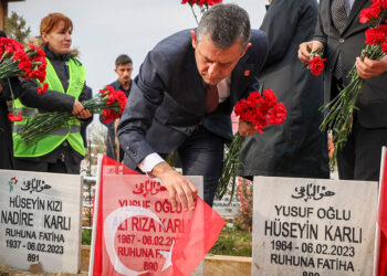 Adıyaman'da depremzedeler ya konteynerde ya gurbette