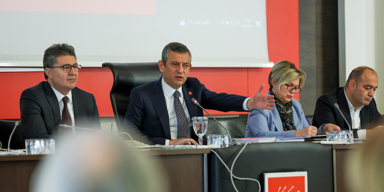 CHP Parti Meclisi, erken seçim gündemiyle toplandı