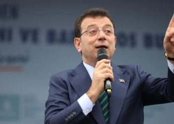 CHP'de, İmamoğlu'nun ön seçim için adaylığı ilan edildi