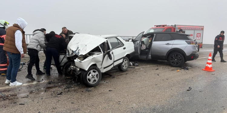Çankırı'da otomobiller çarpıştı; 1 ölü, 2 yaralı