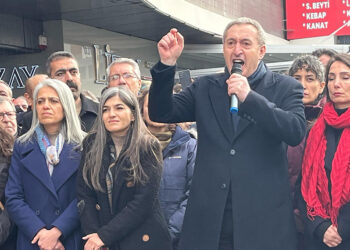 Kürt halkı kendi iradesini seçsin, kendi iradesiyle yönetilsin