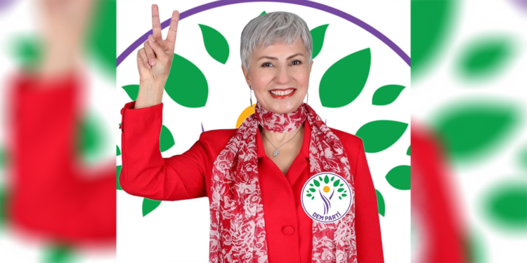 DEM Parti Iğdır İl Başkanı Alya Akkuş gözaltına alındı