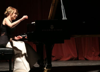 Dünyaca ünlü piyanist Rüya Taner’in resitali büyük beğeni topladı