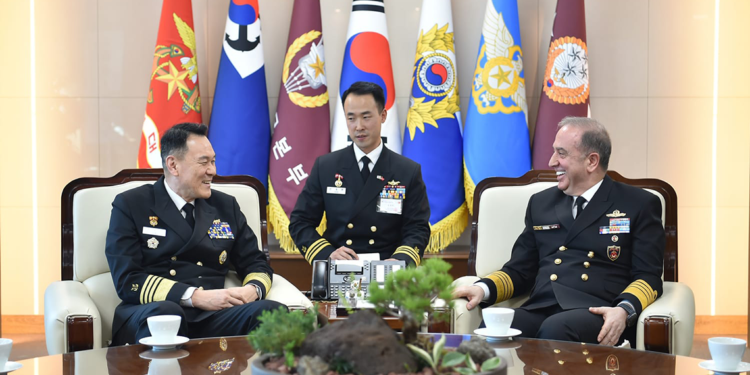 Deniz Kuvvetleri Komutanı Tatlıoğlu, Kore Cumhuriyeti'nde