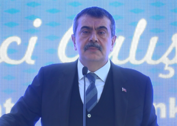 Dünyaya yön verebilecek bir kuşak yetiştirelim istiyoruz