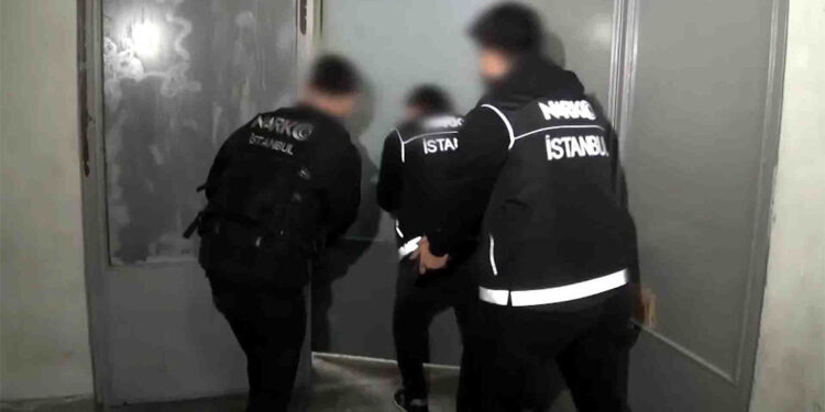Narkotik operasyonlarında 2 bin 656 şüpheli yakalandı