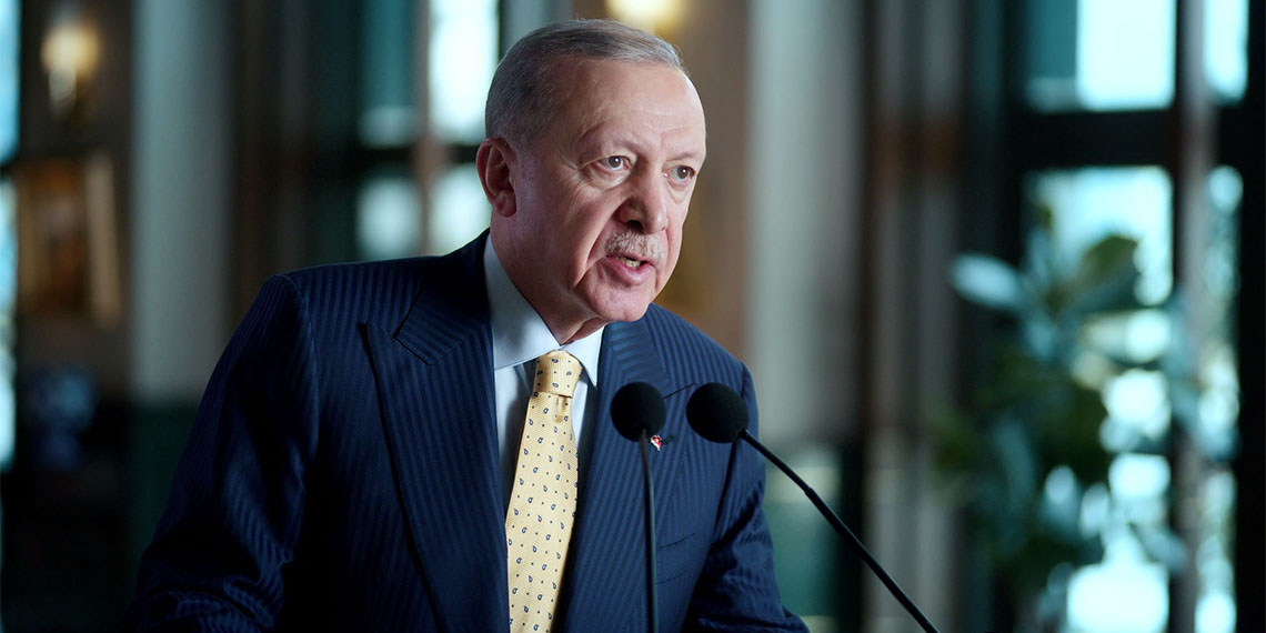 Cumhurbaşkanı Recep Tayyip Erdoğan, "Rusya-Ukrayna Savaşının sonlandırılması için her türlü gayreti göstermeye kararlıyız" dedi.