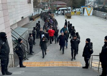 Eskişehir'de yasa dışı bahis operasyonu; 24 gözaltı