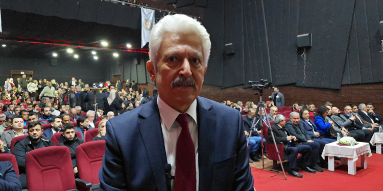 Ege Denizi'nde yaşanan depremler volkanik patlamanın habercisi