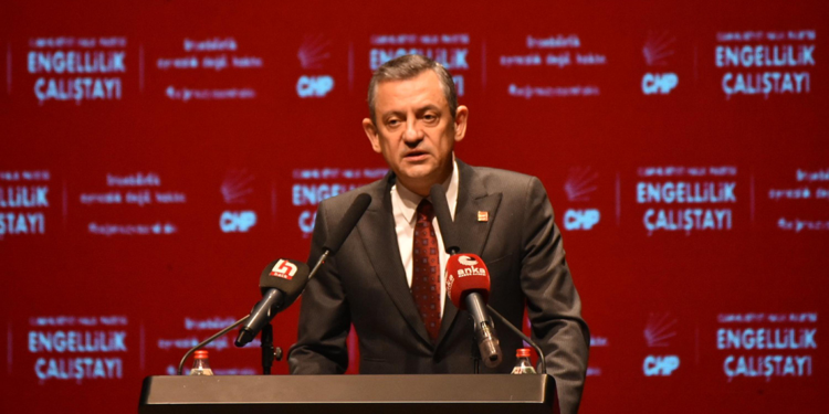 Engelliler bakanlığı kurulacak ve başında engelli bakan olacak