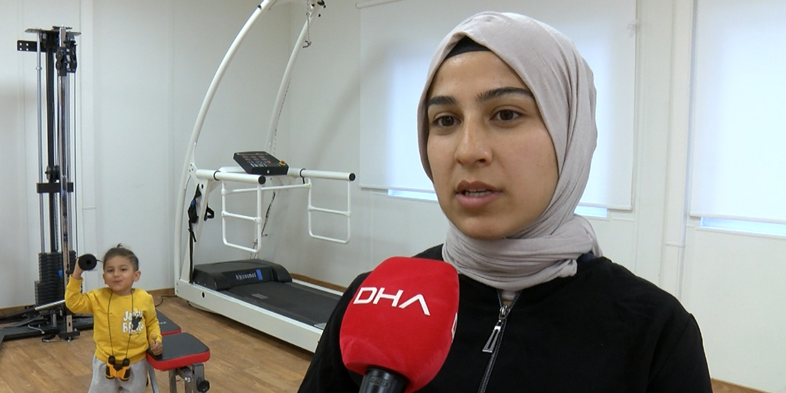 Enkaz altında kalan Hasan bebek, protezle yaşama tutundu