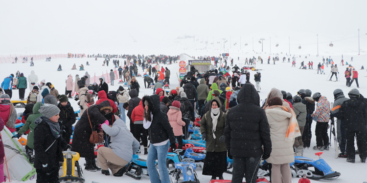 Erciyes'te hafta sonu yoğunluğu