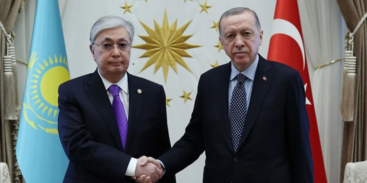 Erdoğan, Kazakistan Cumhurbaşkanı Tokayev ile görüştü
