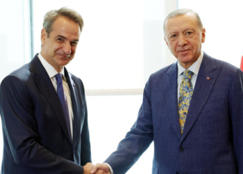 Erdoğan, Yunanistan Başbakanı Miçotakis ile görüştü