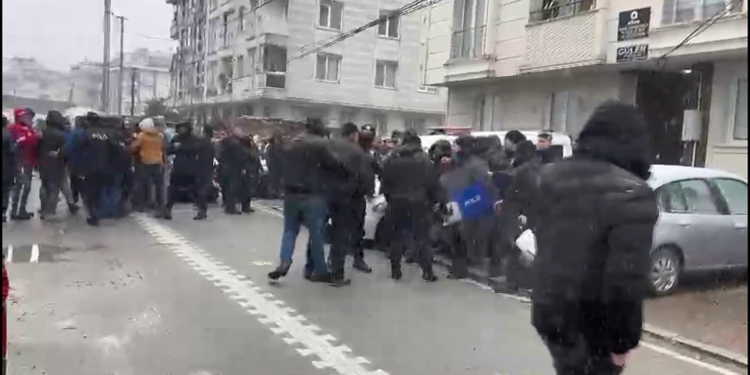 Esenyurt'ta eşini boğarak öldürdü