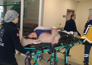 Eski eşi tarafından cadde ortasında bıçaklanan Tuğba, ağır yaralandı
