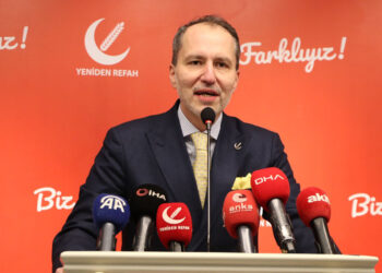 Ülkenin gerçek gündemi yaşanan derin yoksulluktur