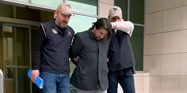 FETÖ'nün Kerkük sorumlusu Adana'da yakalandı