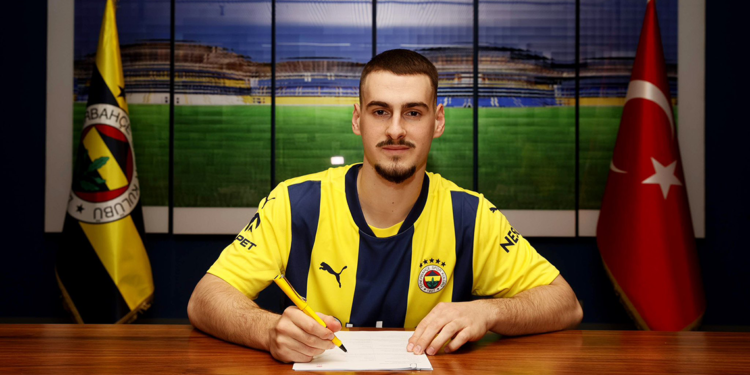 Fenerbahçe, Ognjen Mimovic ile 4,5 yıllık sözleşme imzaladı