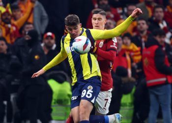 Fenerbahçe'nin derbideki tek kazancı Yusuf Akçiçek oldu