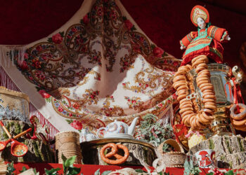 Gastronomi festivali Moskova Maslenitsa 2 Mart’a kadar devam edecek