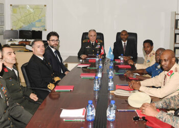 Genelkurmay Başkanı Orgeneral Metin Gürak, Somali’de askeri törenle karşılandı