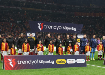 Galatasaray yenilmezlik serisini sürdürdü