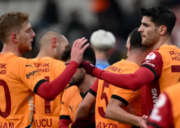 Galatasaray'ın UEFA listesi belli oldu