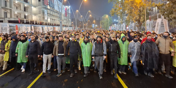 Hatay'da saat 04.17'de sessiz yürüyüş düzenlendi
