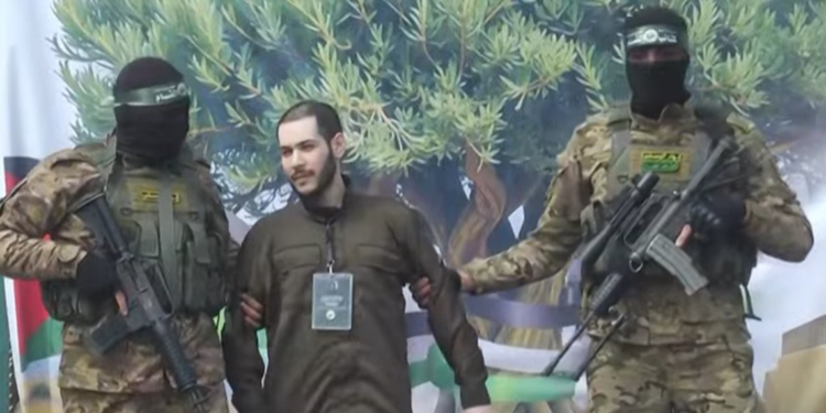 Hamas, 3 esiri daha Kızılhaç'a teslim ederek serbest bıraktı