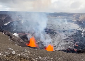 Hawaii'de Kilauea Yanardağı yeniden lav püskürttü