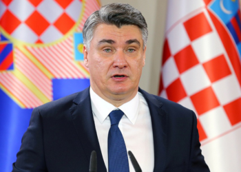 Hırvatistan'da Cumhurbaşkanı seçilen Milanovic, görevine başladı