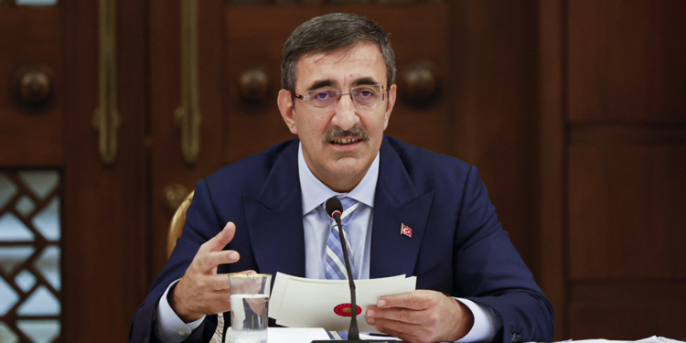 Hizmet gelirlerindeki artış, cari açığın daralmasında belirleyici