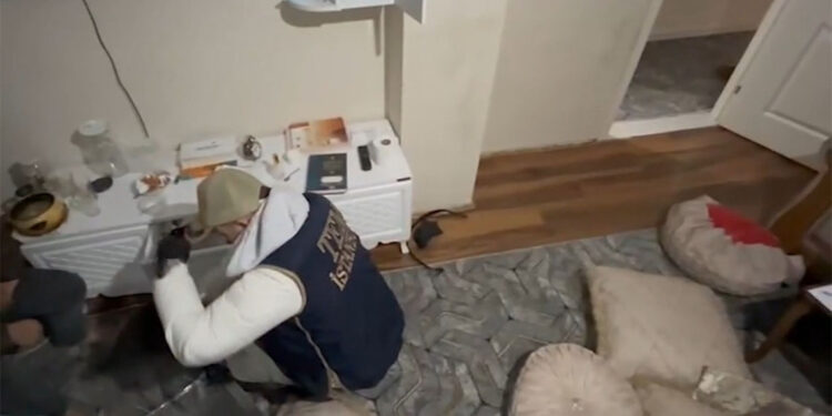 DEAŞ operasyonunda gözaltına alınan 60 şüpheliden 46'sı tutuklandı 